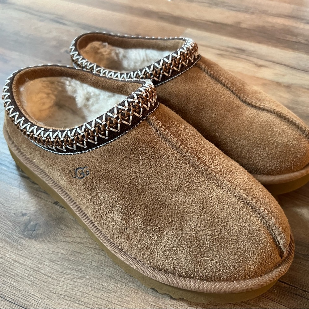 Chestnut Tasman Ugg Slippers Size 8